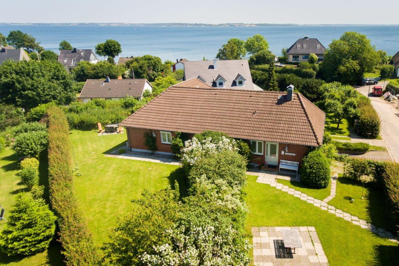 Seeblick II - Gemuetliche 60Qm - Ganzes Haus - 50M Zum Naturstrand - Mit Terrasse Und Grossem Garten Glücksburg Екстериор снимка