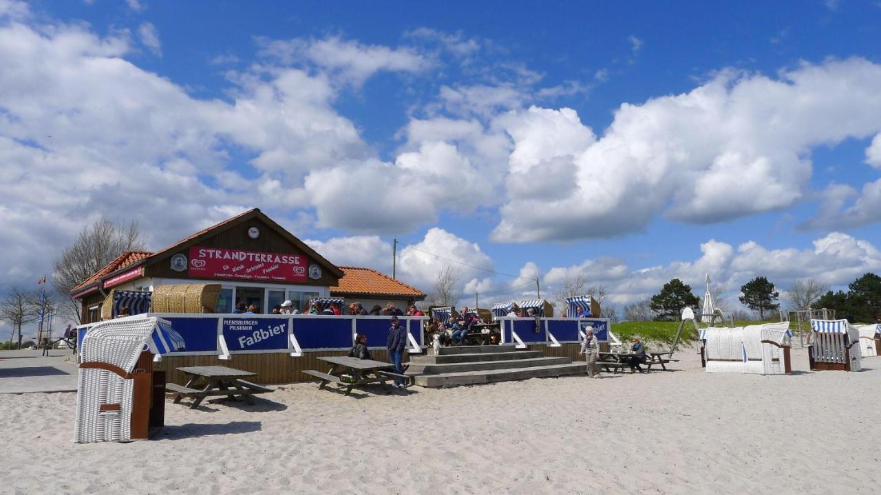 Seeblick II - Gemuetliche 60Qm - Ganzes Haus - 50M Zum Naturstrand - Mit Terrasse Und Grossem Garten Glücksburg Екстериор снимка